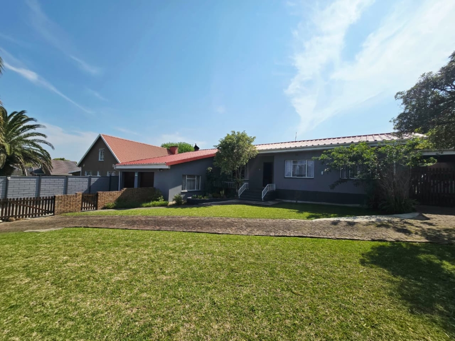 4 Bedroom Property for Sale in Blanco Western Cape